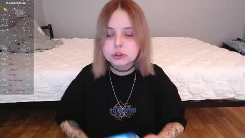 Snapshot of vendymories chatting on 18, 1, 2026 eva 3 online show from 18, 1, 2026