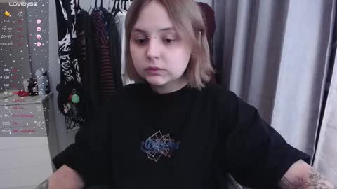 Snapshot of vendymories chatting on 12, 2, 2026 eva 3 online show from 12, 2, 2026