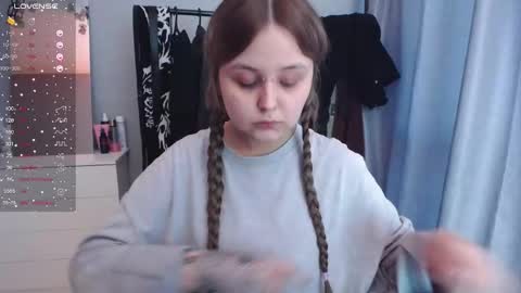 Snapshot of vendymories chatting on 6, 3, 2026 eva 3 online show from 6, 3, 2026