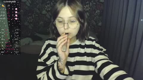 Snapshot of vendymories chatting on 25, 3, 2026 eva 3 online show from 25, 3, 2026