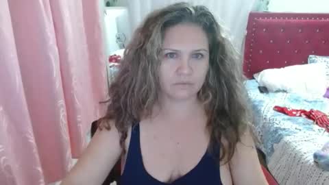 Snapshot of venecasexy44 chatting on 22, 9, 2025 venecasexy44 online show from 22, 9, 2025