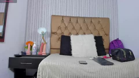 veneno hot online show from 28, 2, 2025