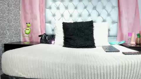 veneno hot online show from 5, 12, 2025