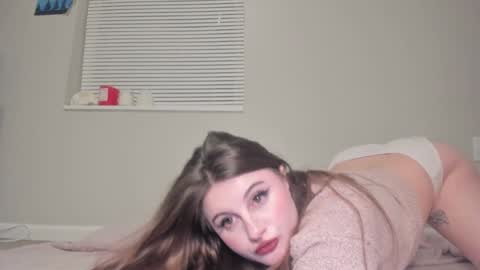 Harley   instahailharleyy online show from 14, 12, 2025