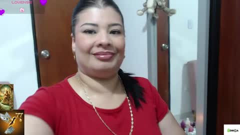 Snapshot of venus1111_ chatting on 22, 4, 2026 HI IM VENUS SMALL BOOBS BIG HEART WARM PUSSY online show from 22, 4, 2026