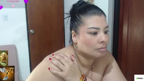 Snapshot of venus1111_ chatting on 15, 5, 2026 HI IM VENUS SMALL BOOBS BIG HEART WARM PUSSY online show from 15, 5, 2026