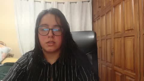 Snapshot of venus_cat_ chatting on 5, 4, 2026 Venus online show from 5, 4, 2026