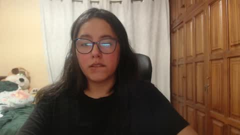 Snapshot of venus_cat_ chatting on 7, 4, 2026 Venus online show from 7, 4, 2026