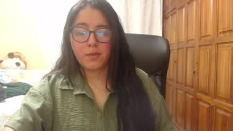 Snapshot of venus_cat_ chatting on 9, 4, 2026 Venus online show from 9, 4, 2026