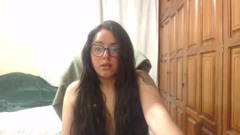 Snapshot of venus_cat_ chatting on 19, 4, 2026 Venus online show from 19, 4, 2026