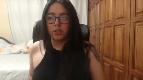 Snapshot of venus_cat_ chatting on 22, 4, 2026 Venus online show from 22, 4, 2026