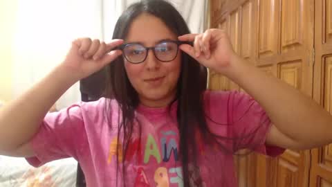 Snapshot of venus_cat_ chatting on 18, 5, 2026 Venus online show from 18, 5, 2026