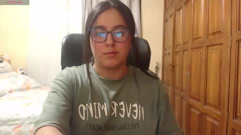 Snapshot of venus_cat_ chatting on 28, 6, 2026 Venus online show from 28, 6, 2026