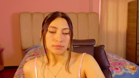 Snapshot of venus_latin_01 chatting on 25, 3, 2026 Mary online show from 25, 3, 2026