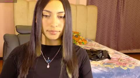 Snapshot of venus_latin_01 chatting on 7, 5, 2026 Mary online show from 7, 5, 2026