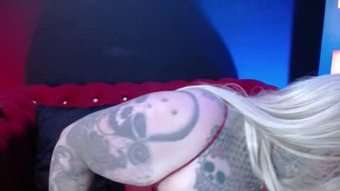 Snapshot of venus_rock chatting on 13, 10, 2025 Venus Ink online show from 13, 10, 2025