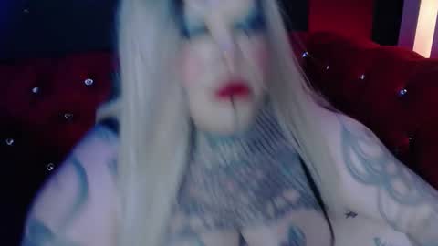 Snapshot of venus_rock chatting on 17, 10, 2025 Venus Ink online show from 17, 10, 2025