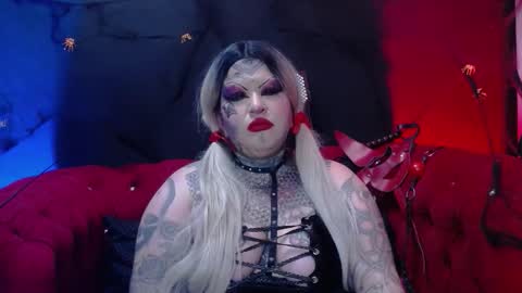 Snapshot of venus_rock chatting on 24, 10, 2025 Venus Ink online show from 24, 10, 2025