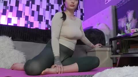 Snapshot of venusinylons chatting on 29, 3, 2026 venusinylons online show from 29, 3, 2026