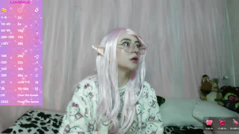 Snapshot of venuzxx chatting on 6, 2, 2025 . . online show from 6, 2, 2025