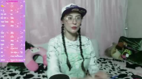 Snapshot of venuzxx chatting on 27, 2, 2025 . . online show from 27, 2, 2025