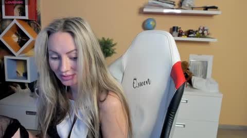 Snapshot of veola_new chatting on 26, 1, 2025 Violetta online show from 26, 1, 2025