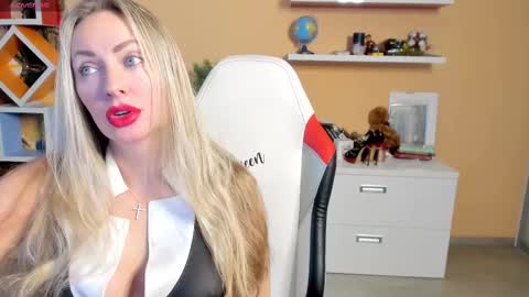 Snapshot of veola_new chatting on 7, 3, 2025 Violetta online show from 7, 3, 2025