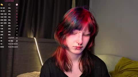 Snapshot of veolatownson chatting on 19, 12, 2025 Erica online show from 19, 12, 2025