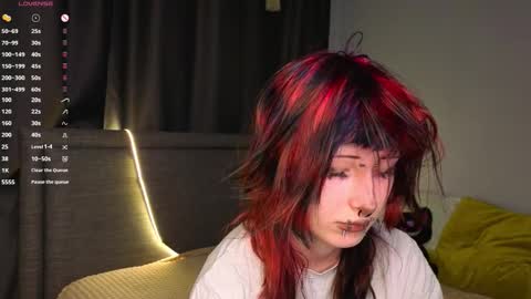 Snapshot of veolatownson chatting on 21, 12, 2025 Erica online show from 21, 12, 2025