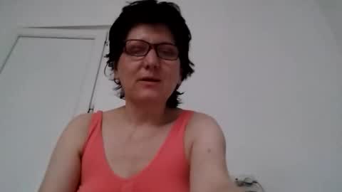Snapshot of vera_elle chatting on 7, 5, 2026 Vera online show from 7, 5, 2026