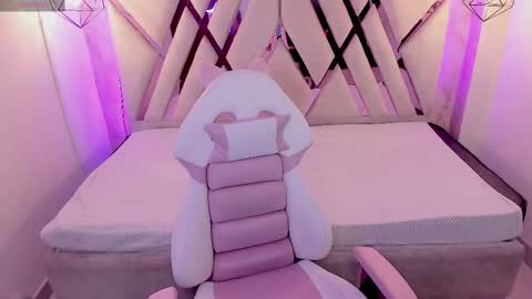 Domelipa  online show from 23, 2, 2025