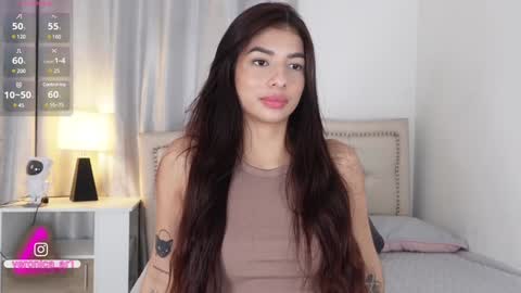 Snapshot of vero_cam chatting on 8, 1, 2025 vero_cam online show from 8, 1, 2025