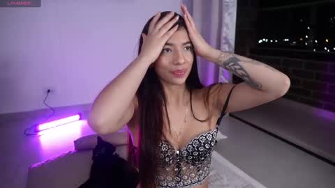Snapshot of vero_cam chatting on 11, 3, 2025 vero_cam online show from 11, 3, 2025