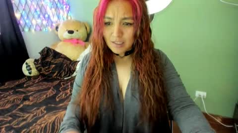 Snapshot of vero_jhonson chatting on 2, 4, 2026 karolina online show from 2, 4, 2026