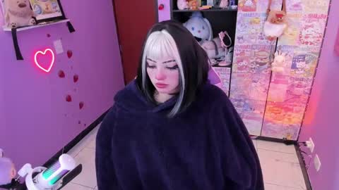     online show from 17, 9, 2025