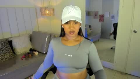 Veronica3  online show from 8, 4, 2026