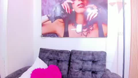 Snapshot of veronica_em1 chatting on 3, 7, 2026 VERONICA online show from 3, 7, 2026