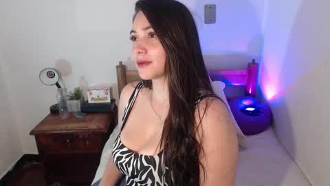 Veronica Rodriguez online show from 18, 12, 2025