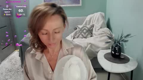 Helen online show from 20, 10, 2025