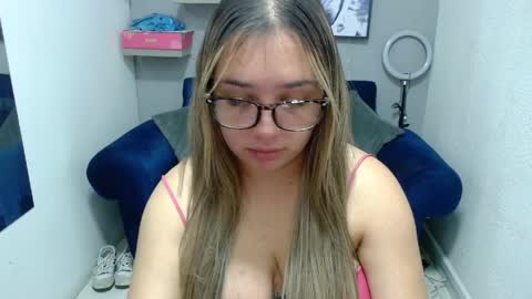 Snapshot of veronicaparkersex chatting on 1, 4, 2026 veronicaparkersex online show from 1, 4, 2026