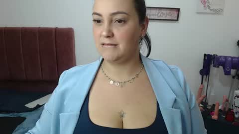 Snapshot of veroniicabbw_ chatting on 3, 8, 2026 veroniicabbw_ online show from 3, 8, 2026