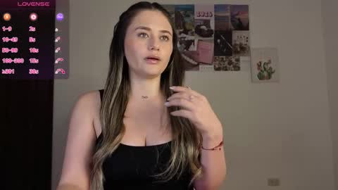 Snapshot of veronika__winslow_ chatting on 1, 3, 2026 Vero online show from 1, 3, 2026