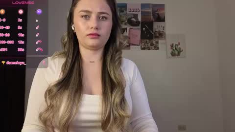 Snapshot of veronika__winslow_ chatting on 19, 3, 2026 Vero online show from 19, 3, 2026