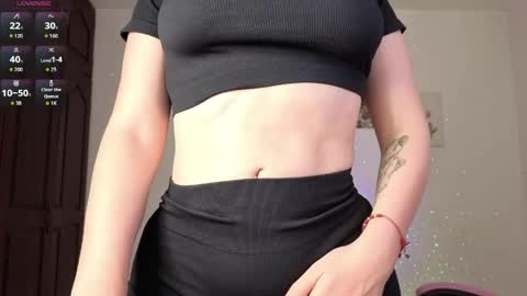 Snapshot of veronika__winslow_ chatting on 24, 4, 2026 Vero online show from 24, 4, 2026