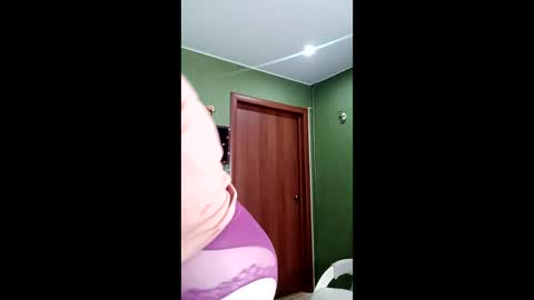 Snapshot of veronikawgold chatting on 13, 3, 2026 VeronikawGold online show from 13, 3, 2026