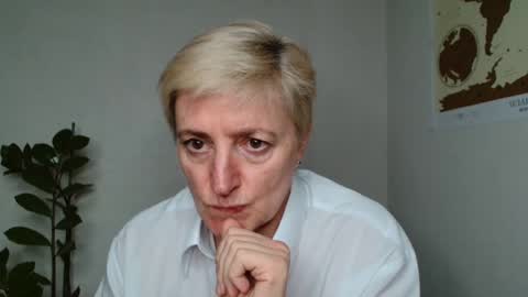 Snapshot of verony_ chatting on 9, 3, 2025 verony_ online show from 9, 3, 2025