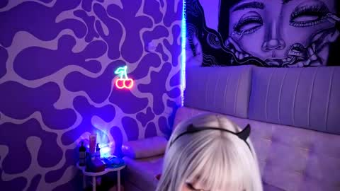 Snapshot of verosmit1 chatting on 24, 4, 2026 online show from 24, 4, 2026