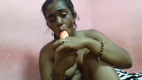 verronique1511 online show from 12, 3, 2025