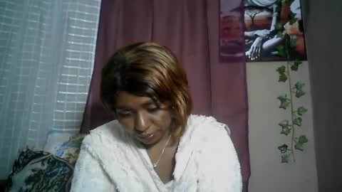 Snapshot of verronique1511 chatting on 8, 7, 2026 verronique1511 online show from 8, 7, 2026