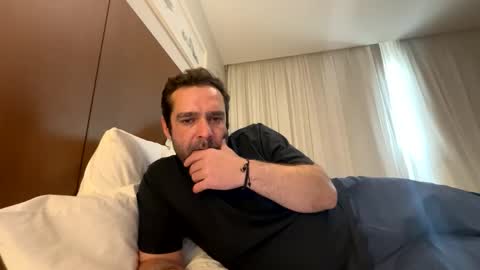 Snapshot of versatilebi7 chatting on 10, 1, 2026 versatilebi7 online show from 10, 1, 2026